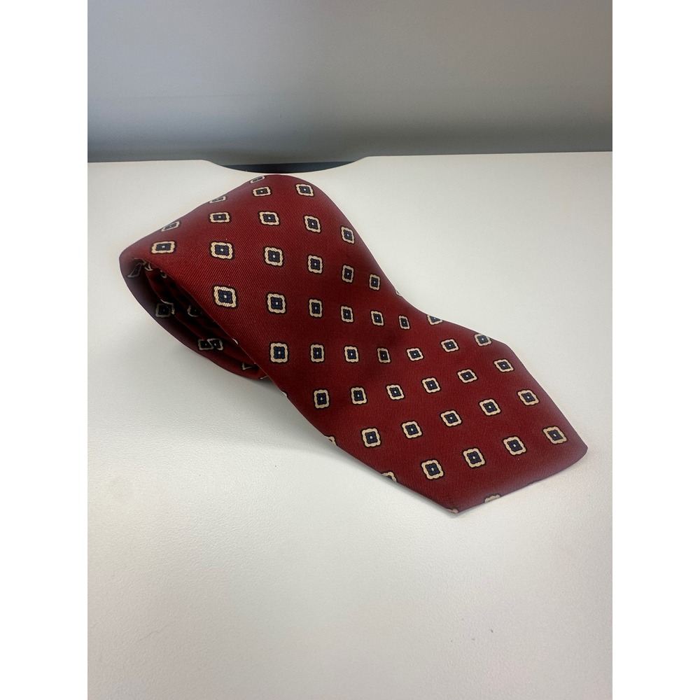 Brooks Brothers Makers Silk Tie Burgundy Red Geometric Medallion England 3.5"